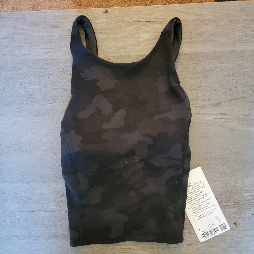 Lululemon Key to Balance Tank size 4 NWT